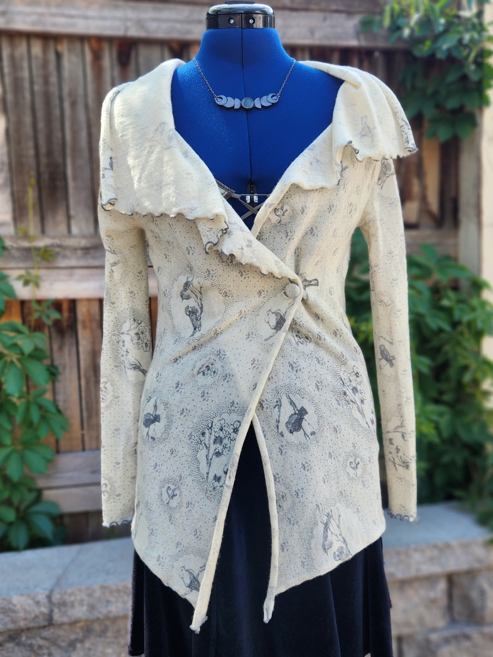 Anthropologie Knitted & Knotted Cream Bird Print Wrap Cardigan Size S